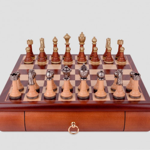 Schachspiel aus Holz und...
